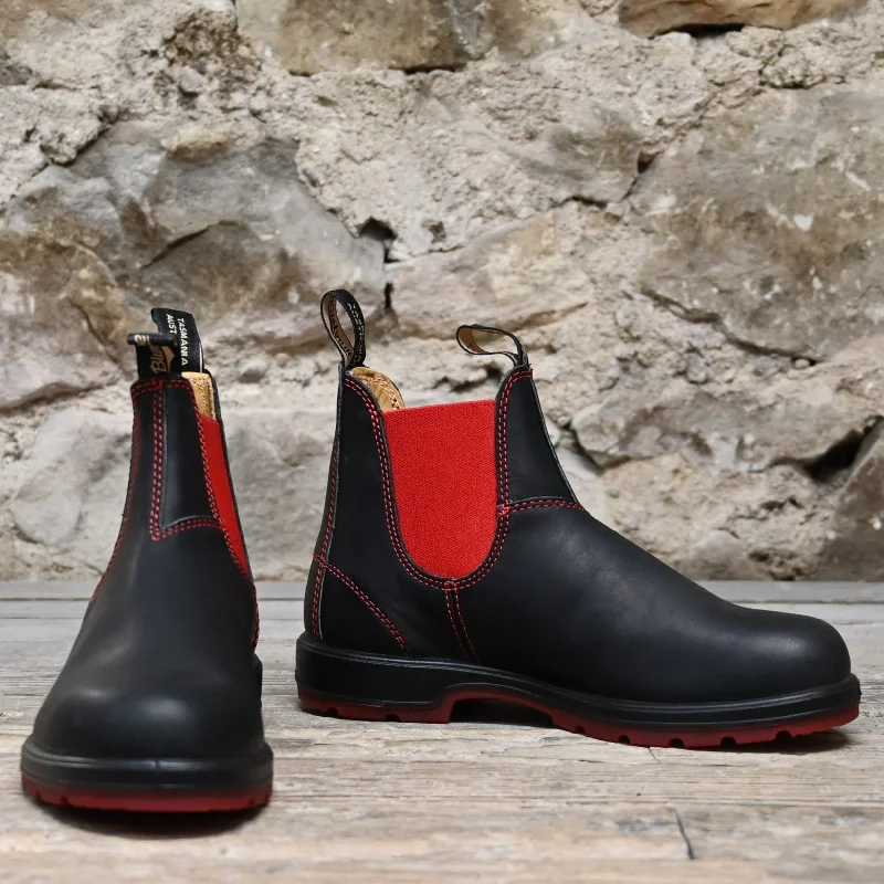 Blundstone Slip On In Black Premium Leather With Red Elastic And Red Outsole.