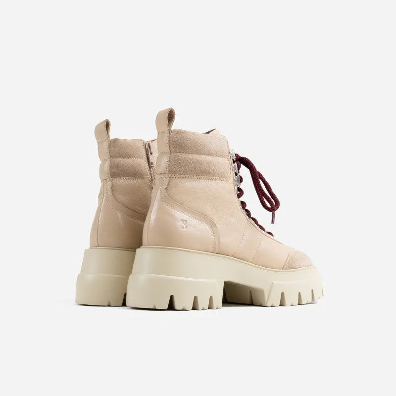 O Tizz Camel Outdoor Boots