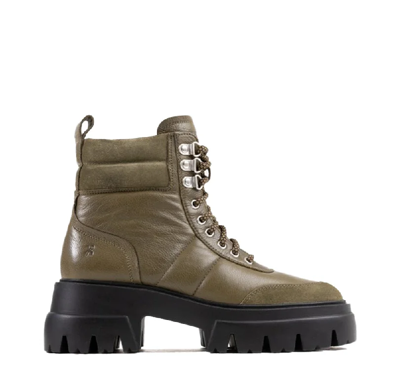 O Tizz Khaki Outdoor Boots