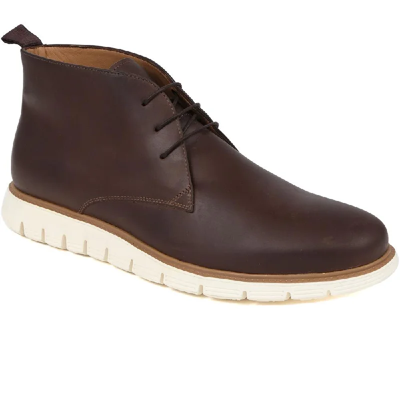 Brown Nubuck / 10