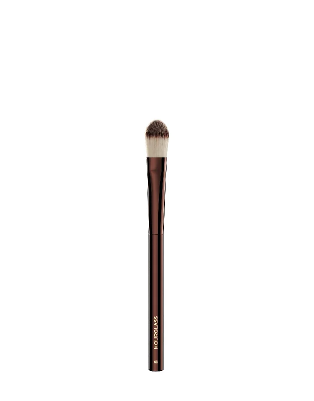 Nº 8 Large Concealer Brush