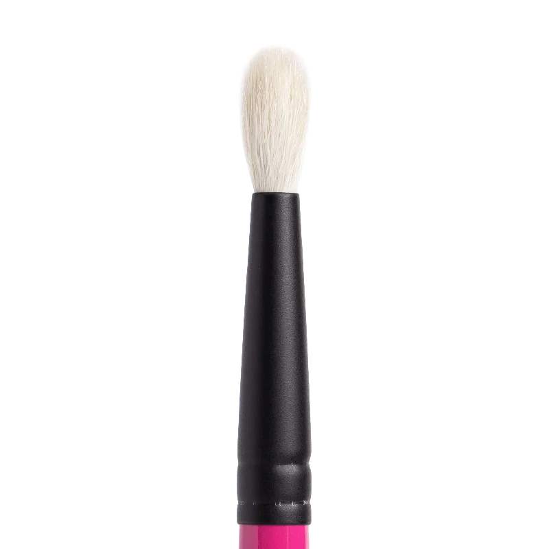 Whats Up Beauty - R102 Crease Blending Eyeshadow Brush